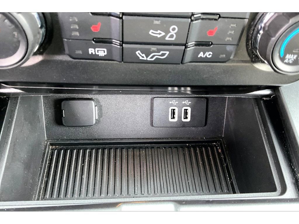 Used 2016 Ford F150 XLT w/ Equipment Group 302A Luxury image 34