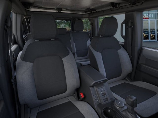 New 2025 Ford Bronco Base image 10