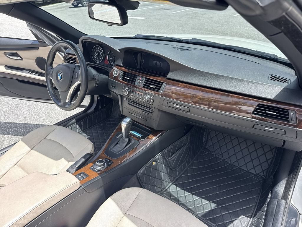 Used 2012 BMW 328i Convertible RWD image 32