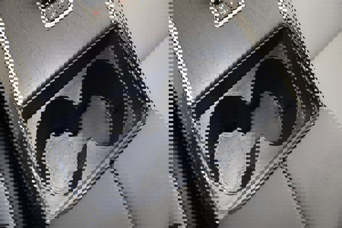 Used 2025 Land Rover Range Rover Velar Dynamic SE image 29