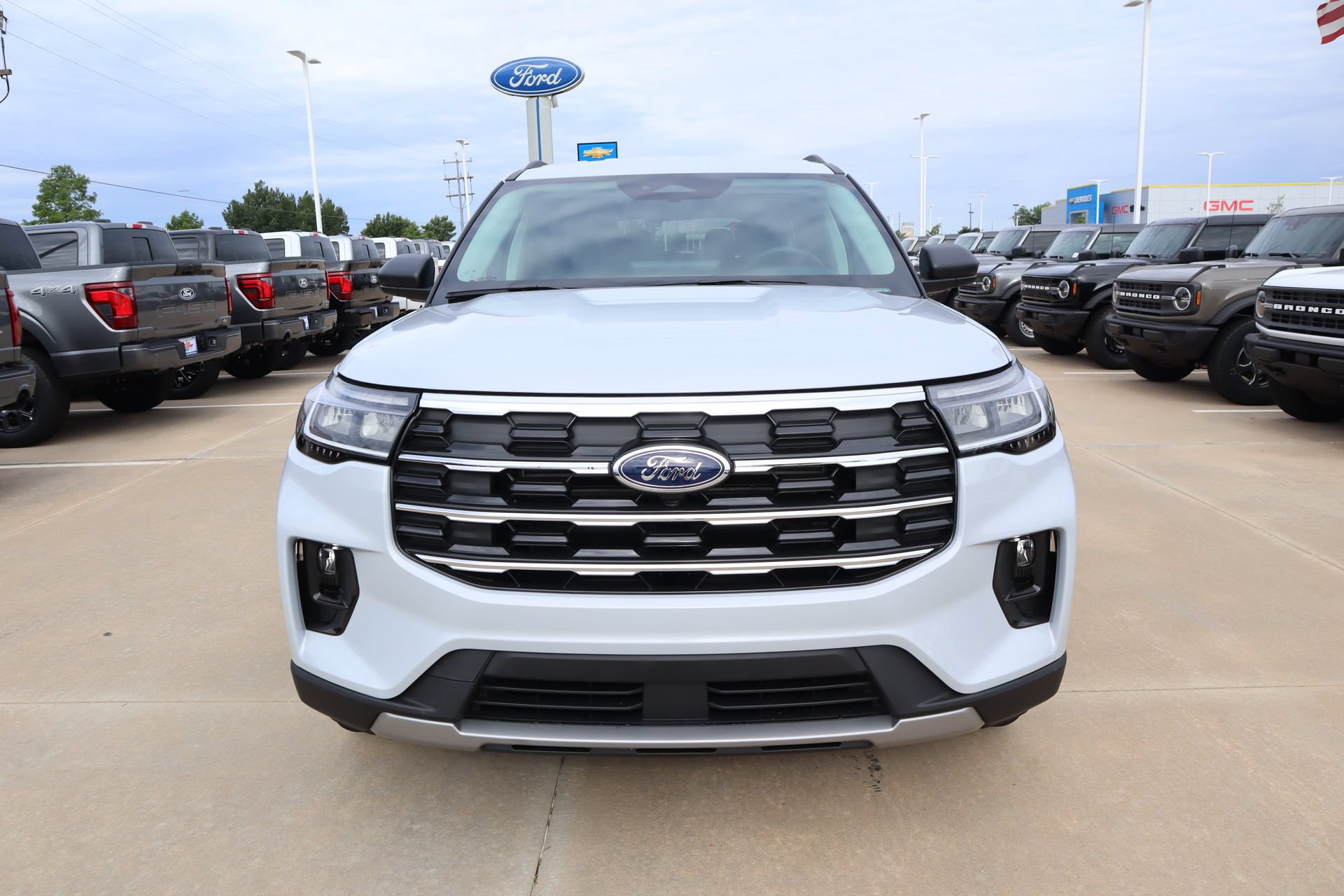 New 2026 Ford Explorer Active w/ Active Comfort Package AWD/4WD image 11