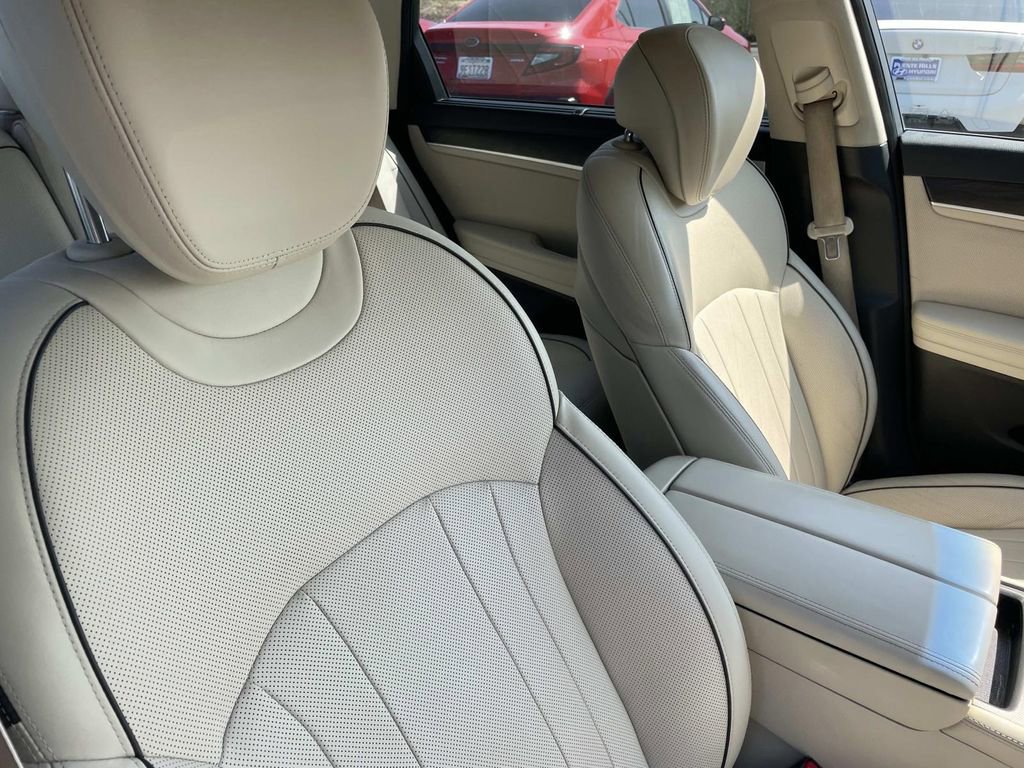 Used 2017 Genesis G80 3.8 w/ Option Group 03 RWD image 29