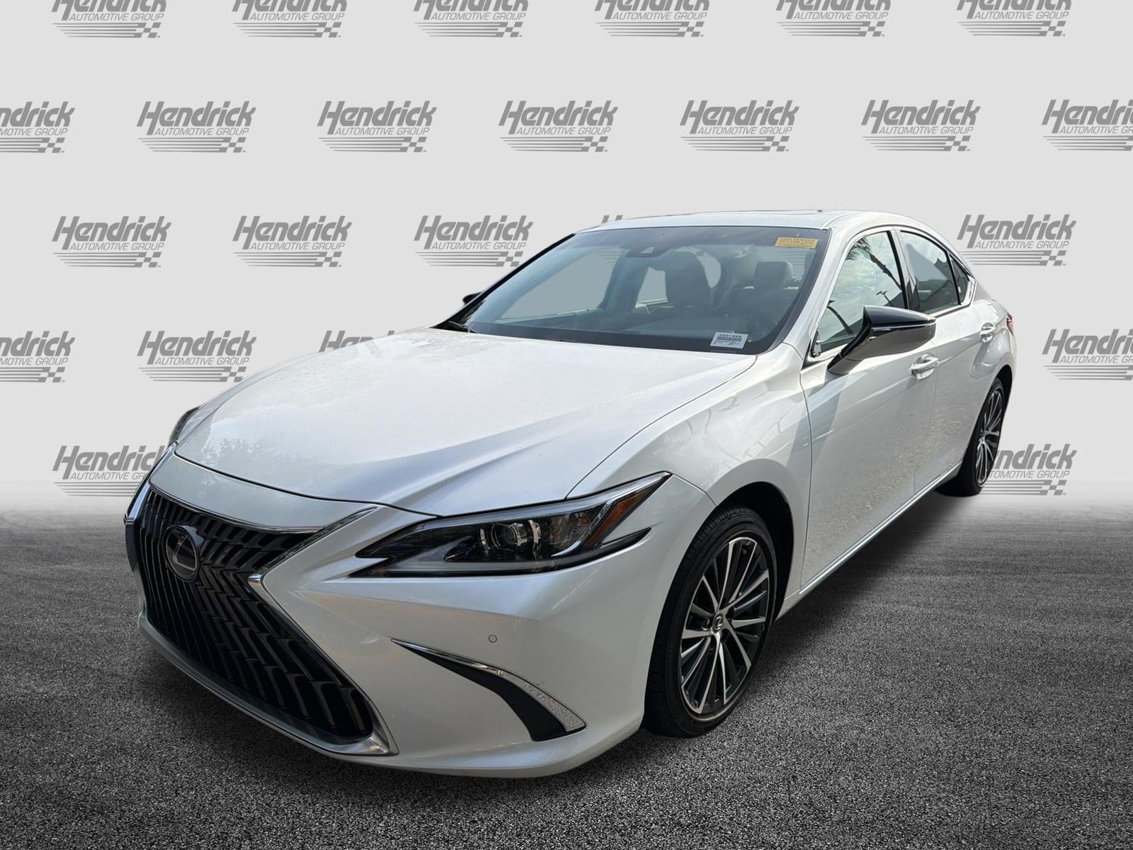 Used 2025 Lexus ES 350 w/ Premium Package FWD image 5