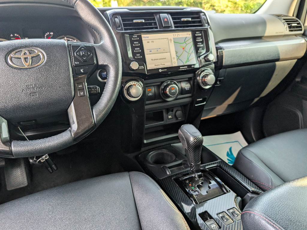 Used 2020 Toyota 4Runner Venture w/ Moonroof Package AWD/4WD image 25