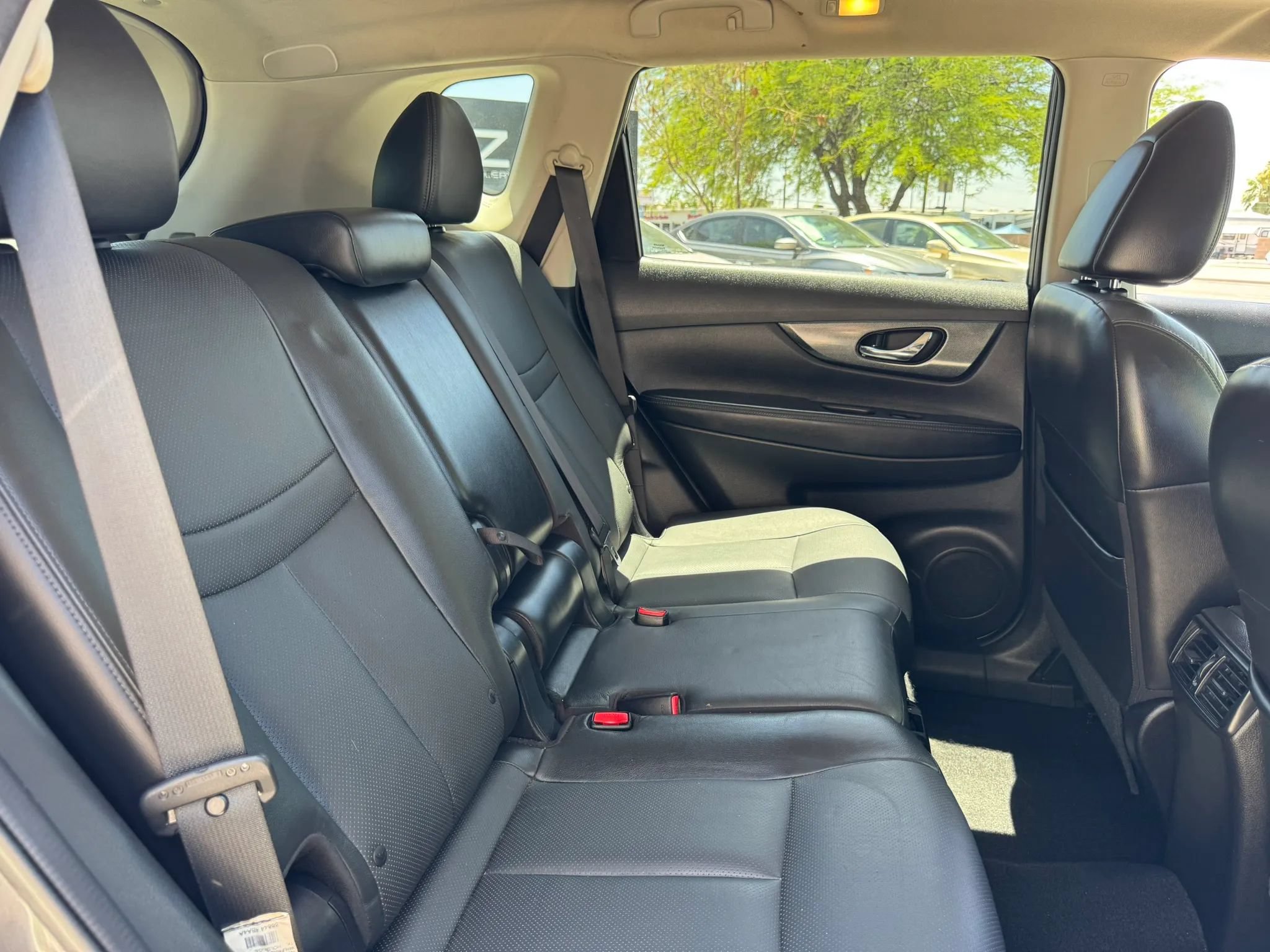 Used 2014 Nissan Rogue SL w/ SL Premium Package AWD/4WD image 30