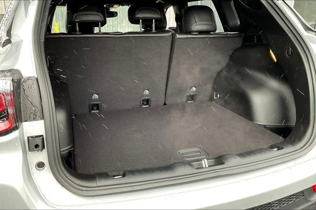 New 2025 Jeep Compass Latitude w/ Altitude Special Edition image 20