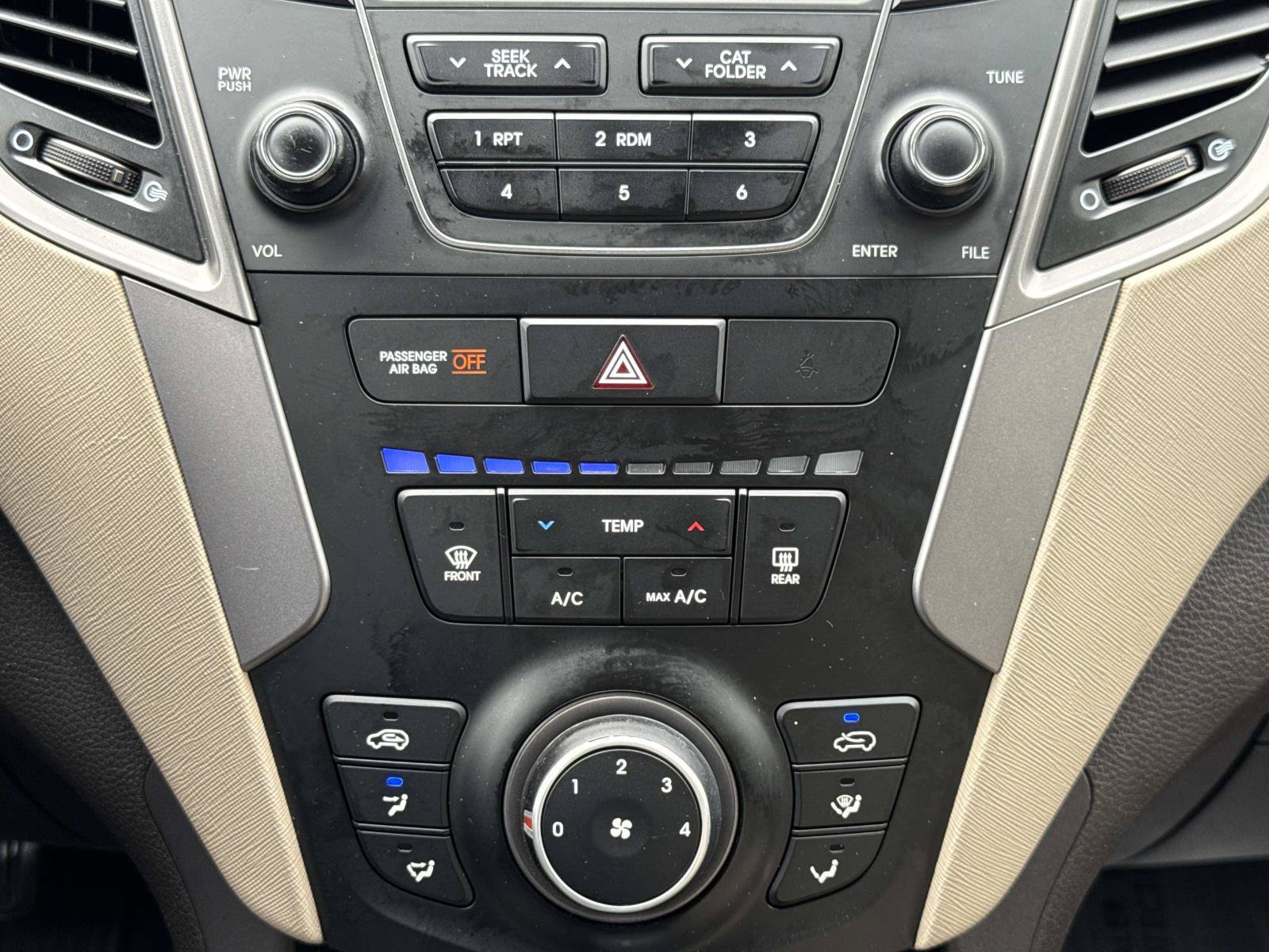 Used 2014 Hyundai Santa Fe Sport AWD/4WD image 11