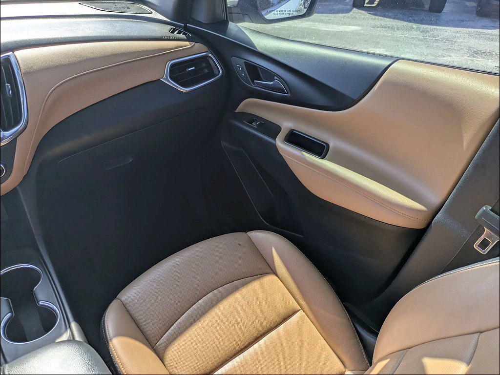 Used 2019 Chevrolet Equinox Premier AWD/4WD image 16