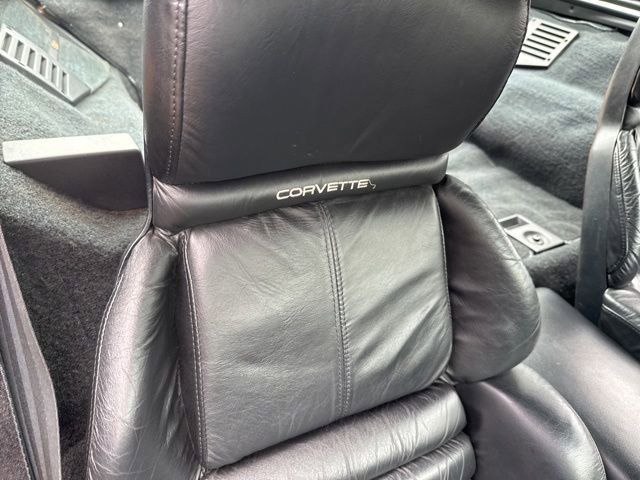 Used 1991 Chevrolet Corvette Coupe RWD image 21