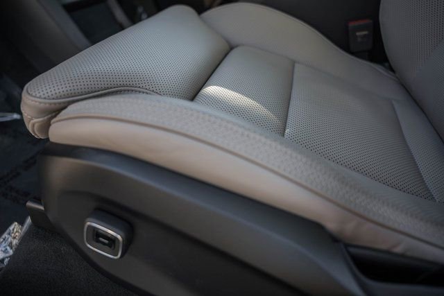 New 2026 Volvo EX90 Ultra image 33