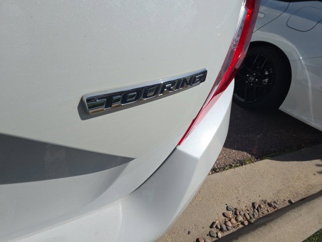 Used 2018 Honda Civic Touring image 10