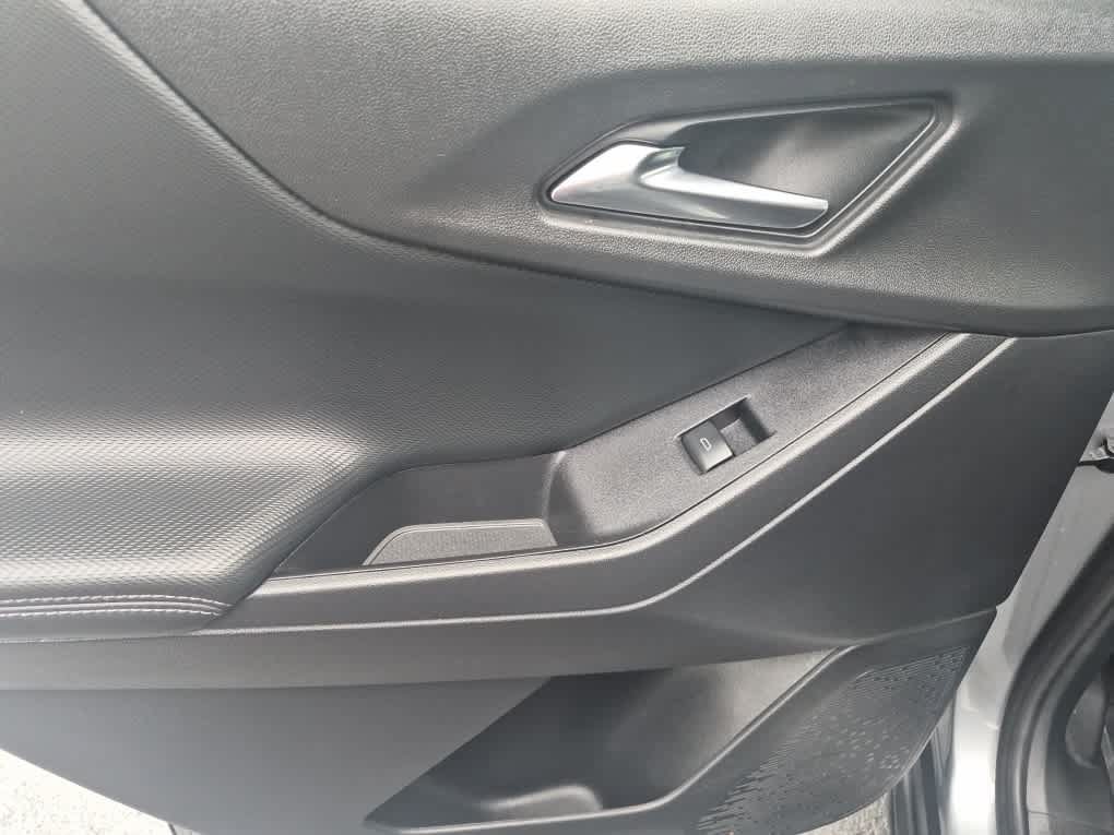 Used 2025 Chevrolet Equinox LT w/ Safety and Technology Package AWD/4WD image 21