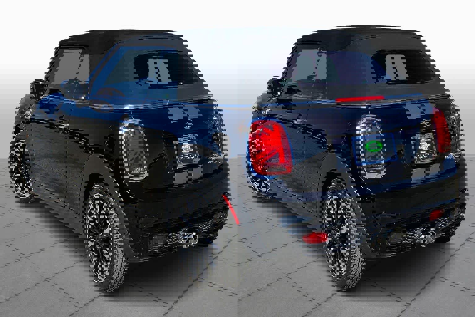 Used 2021 MINI Cooper S image 10