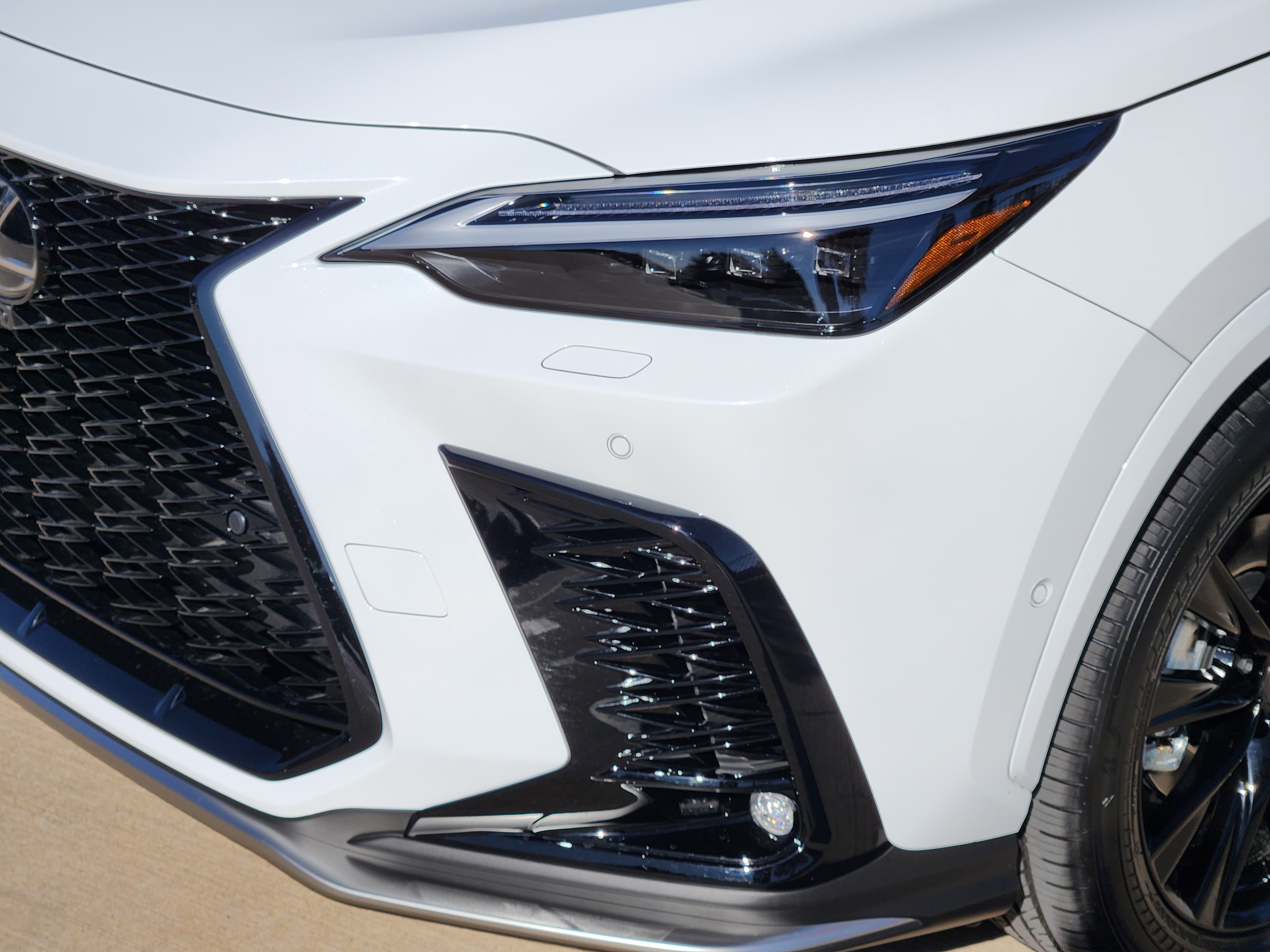 New 2026 Lexus NX 450h+ F Sport image 5
