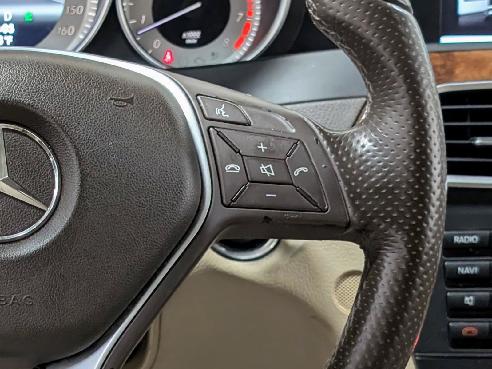 Used 2013 Mercedes-Benz C 300 4MATIC Sedan image 32
