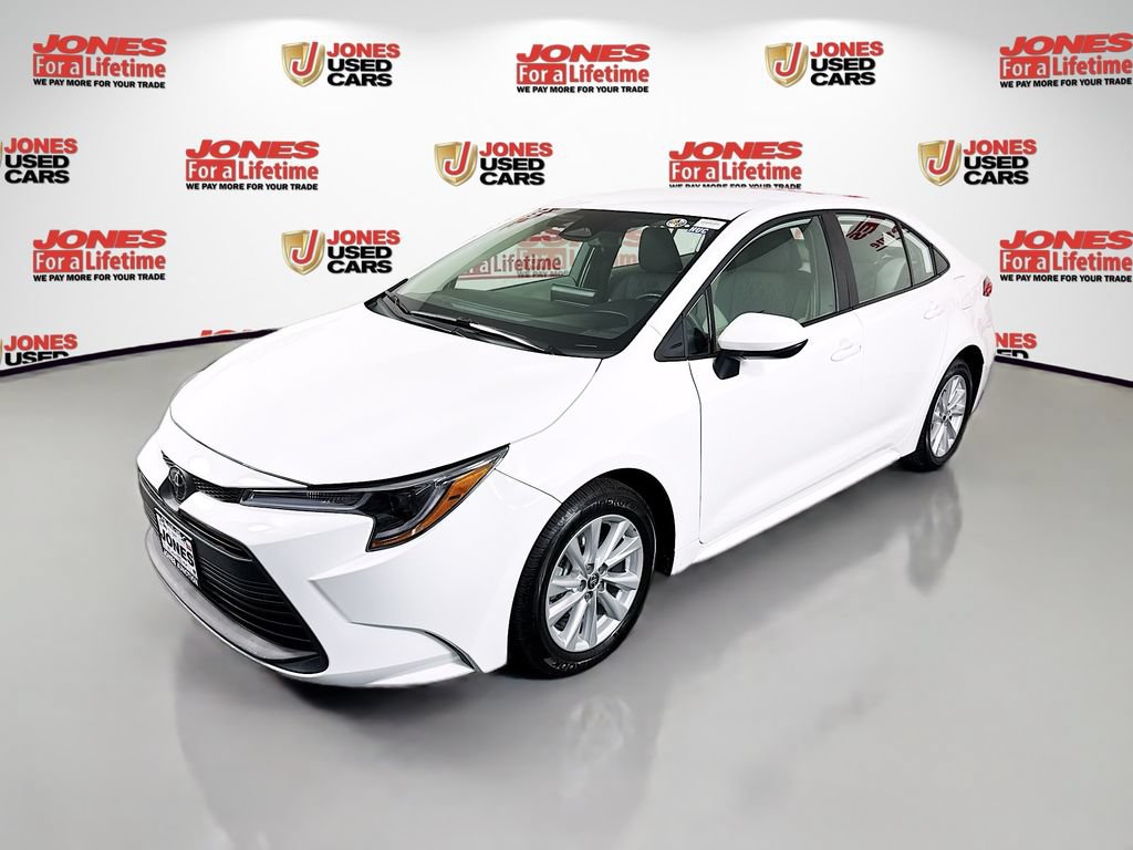 Used 2026 Toyota Corolla LE w/ LE Premium Package FWD image 13