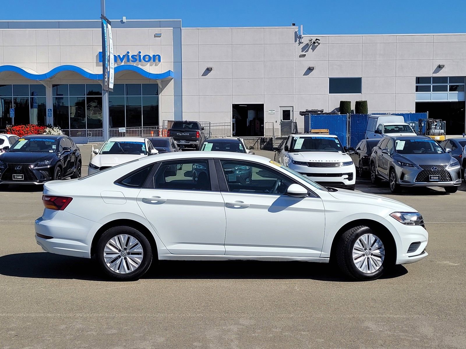 Used 2019 Volkswagen Jetta S image 4
