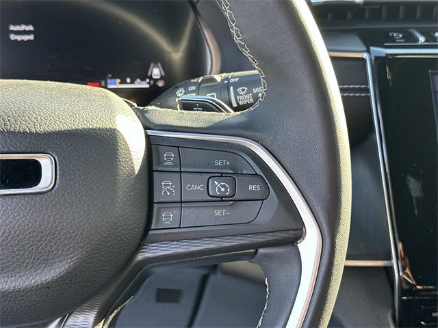 Certified 2024 Jeep Grand Cherokee Altitude image 28