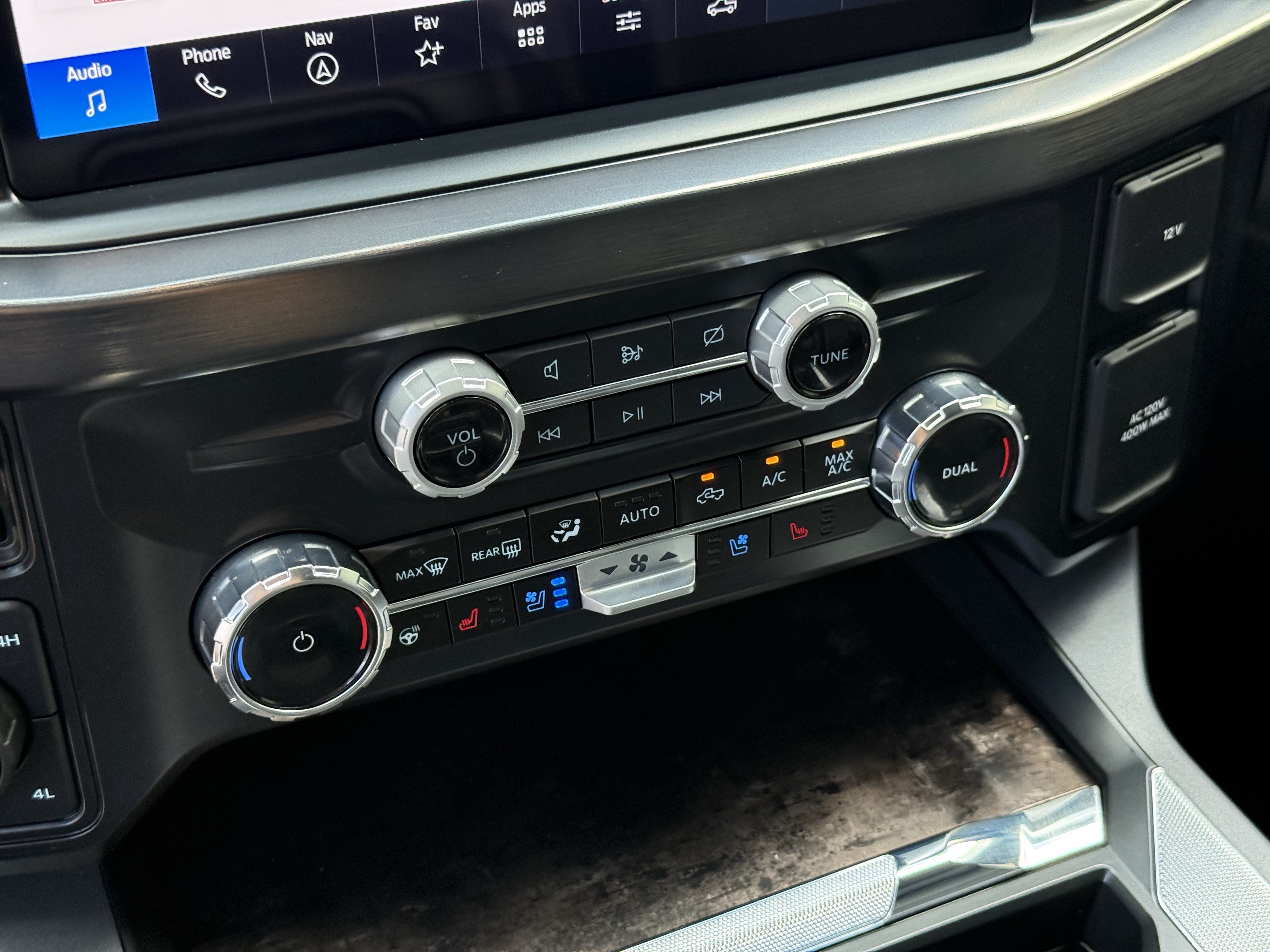 Used 2024 Ford F250 Lariat AWD/4WD image 22
