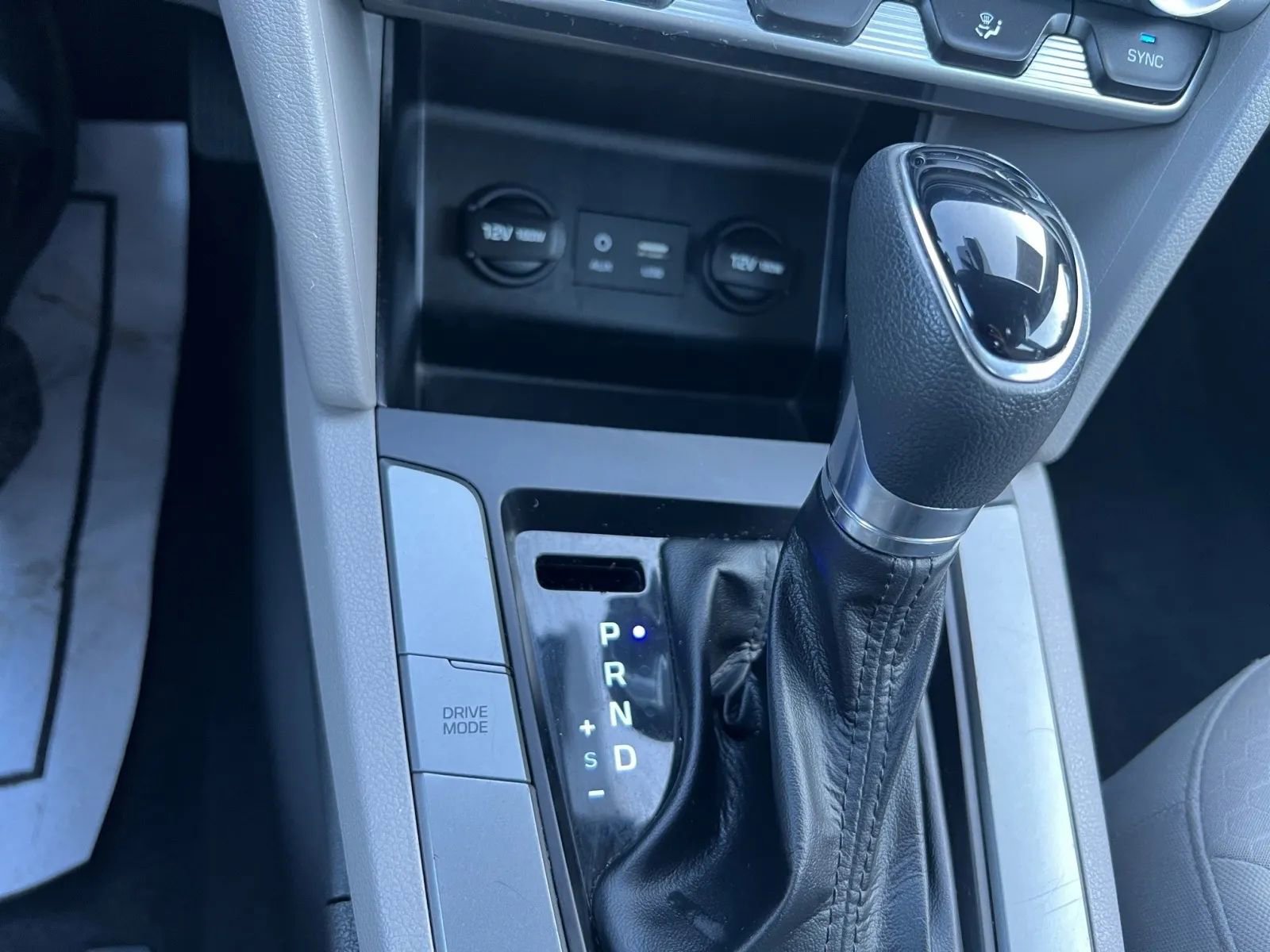 Used 2020 Hyundai Elantra SEL image 23