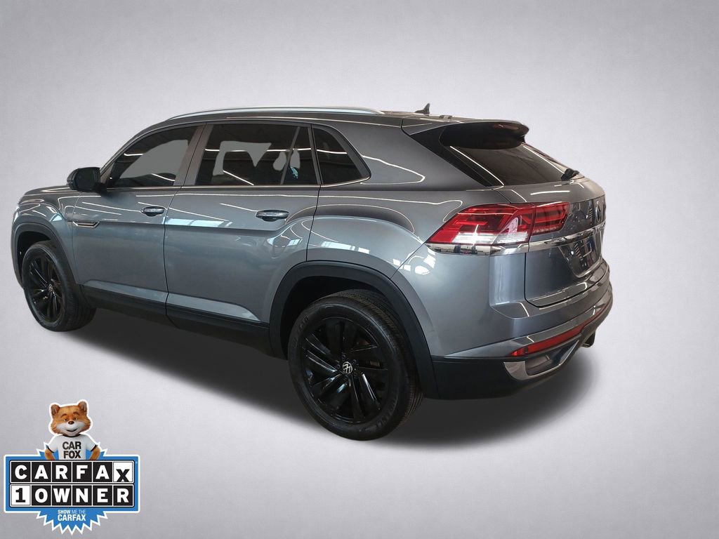 Used 2022 Volkswagen Atlas Cross Sport SE w/ Black Wheel Package image 6