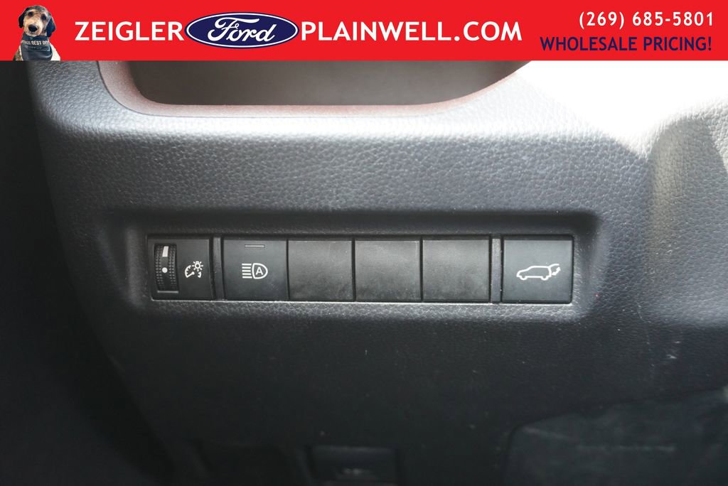 Used 2019 Toyota RAV4 Limited image 26