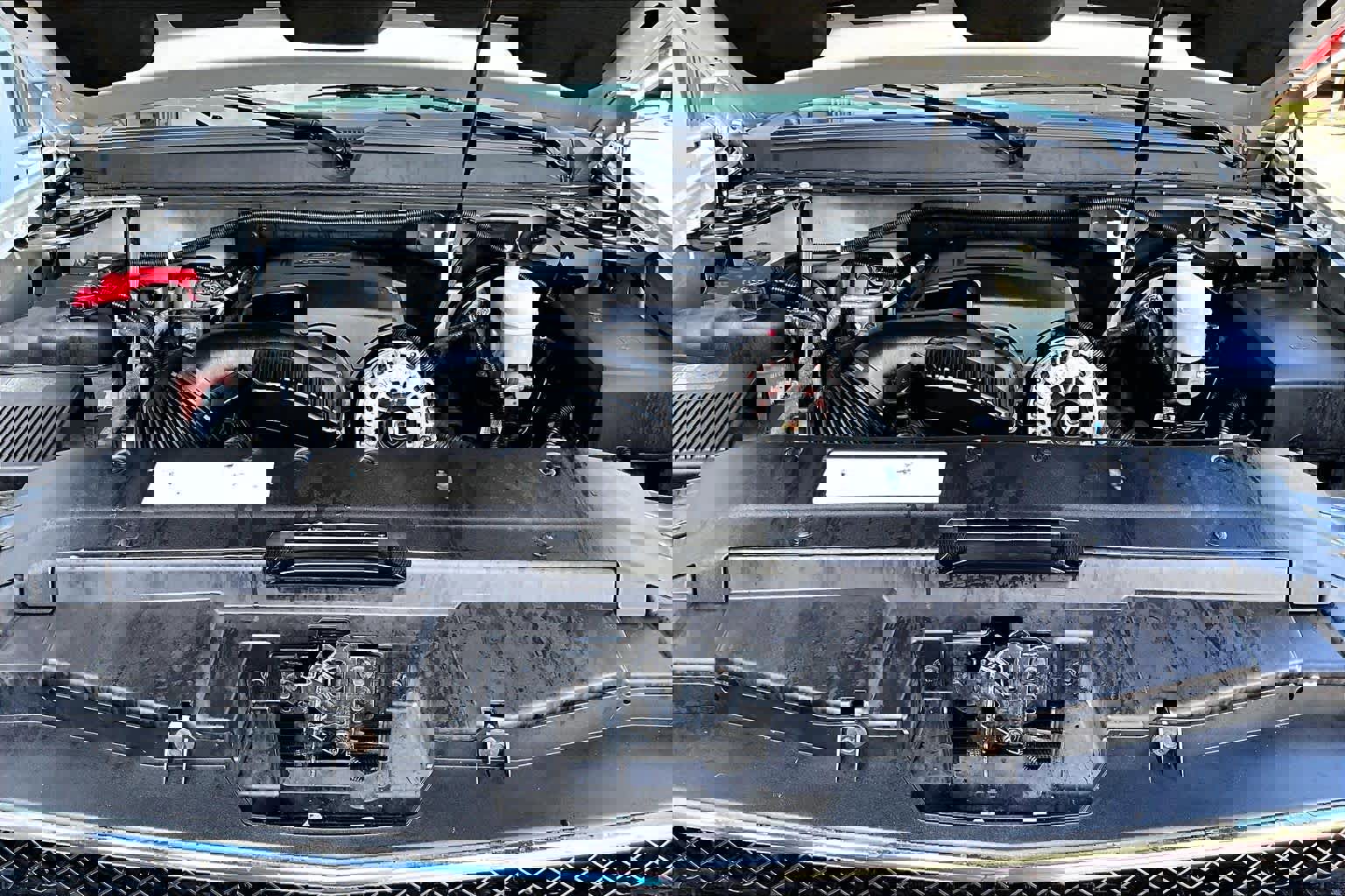 Used 2010 Chevrolet Suburban LT image 31