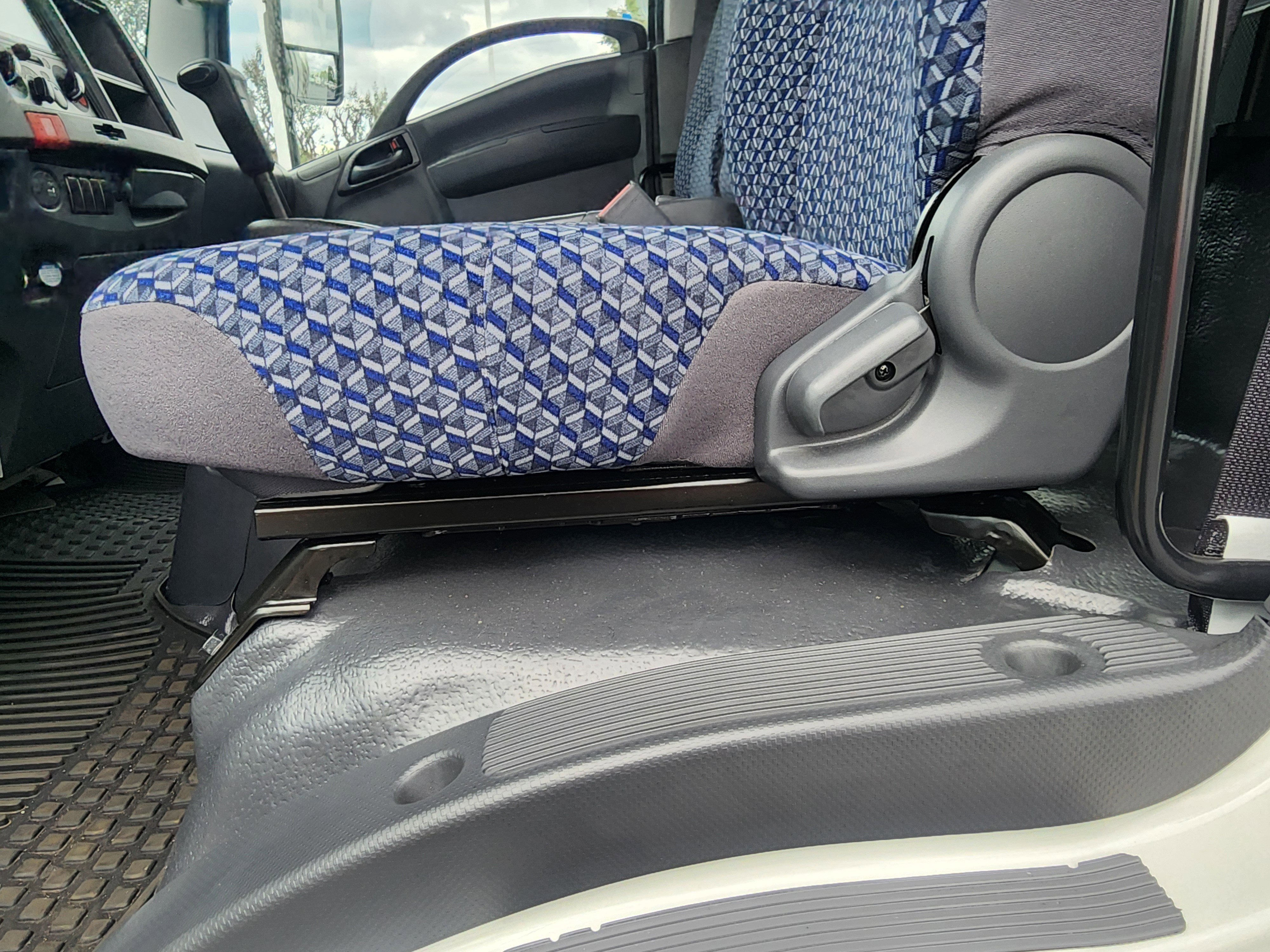 New 2025 Chevrolet Low Cab Forward image 19