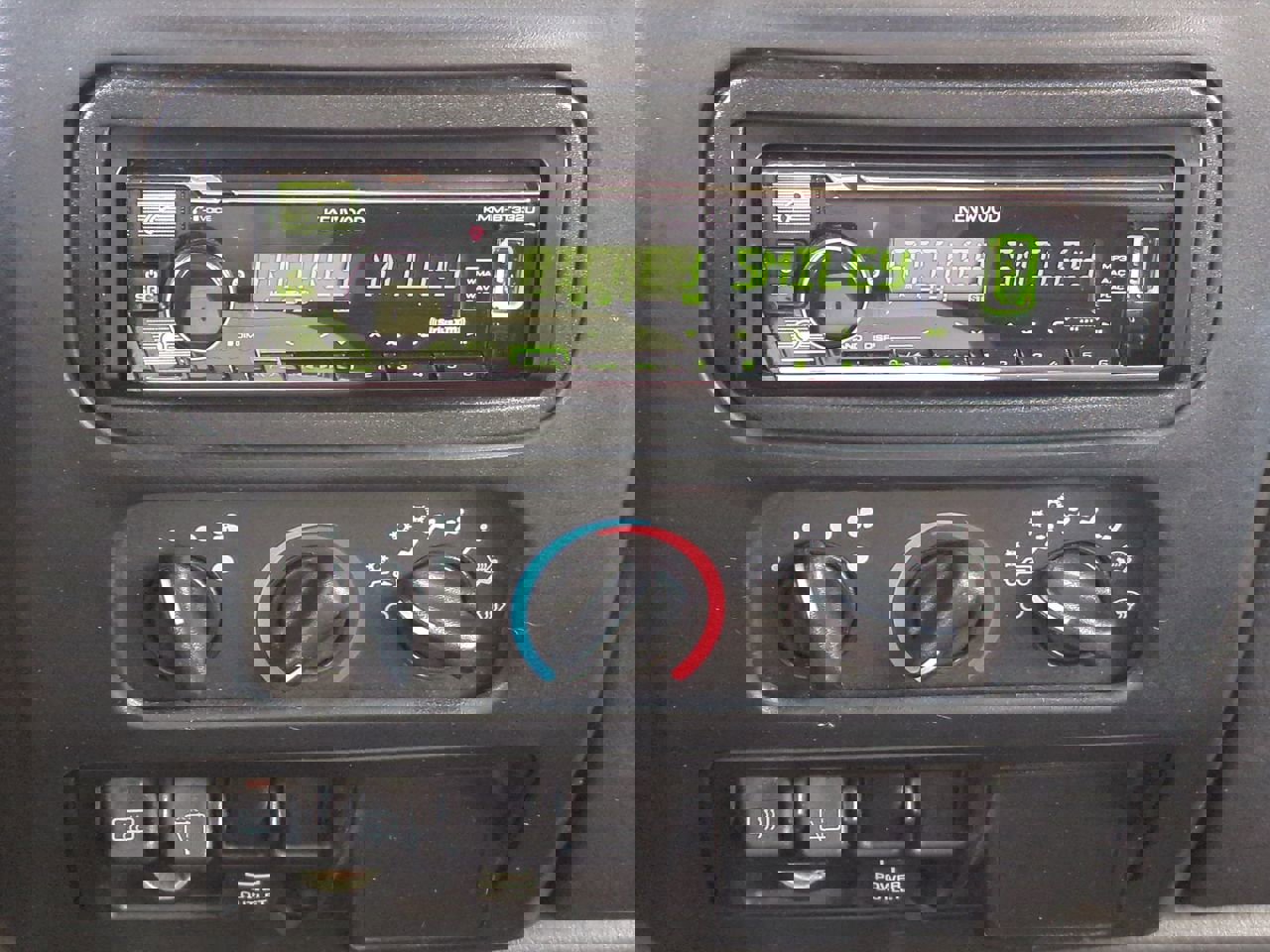 Used 2004 Jeep Wrangler Sport w/ Dual Top Group image 18