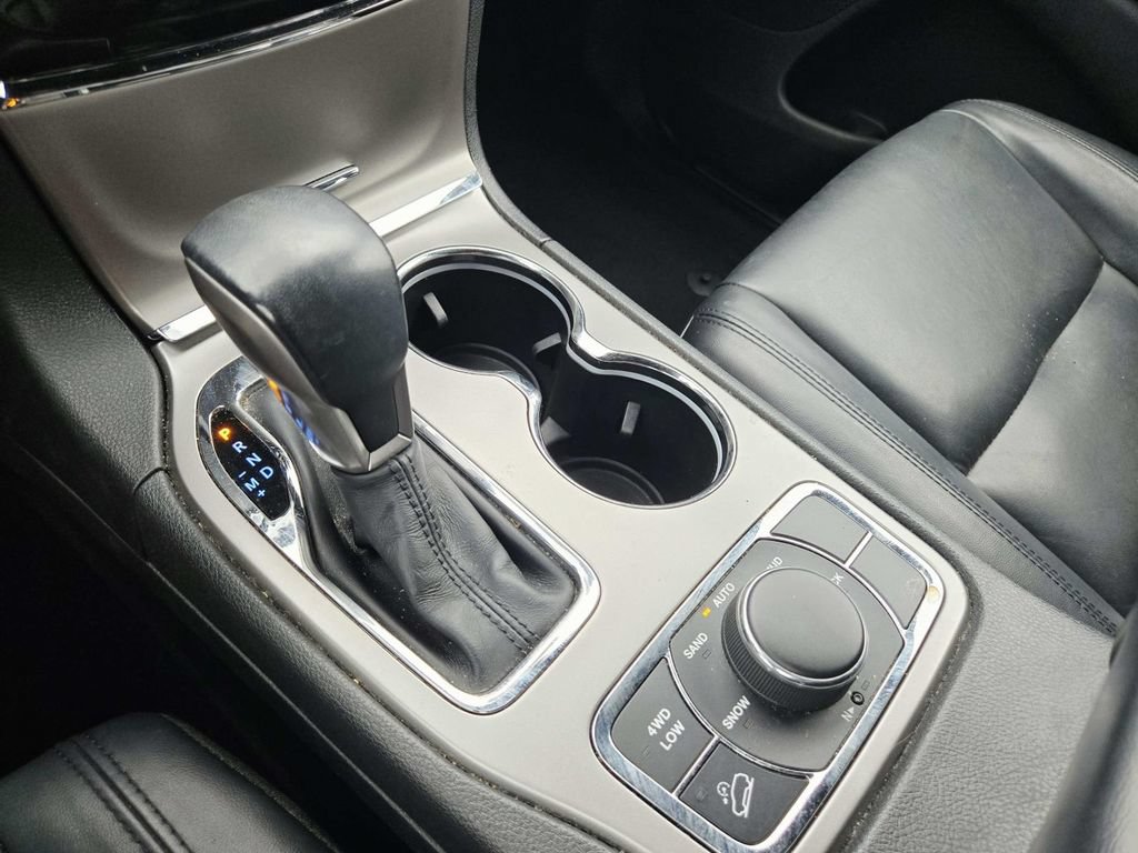 Certified 2020 Jeep Grand Cherokee Limited w/ Premium Lighting Group AWD/4WD image 30