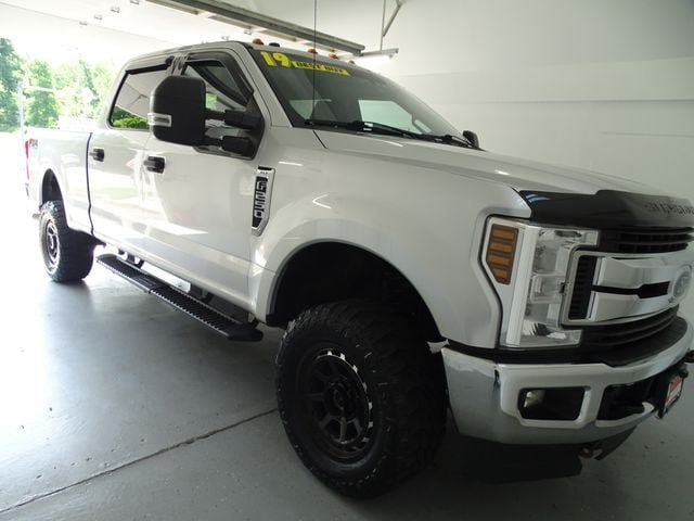 Used 2019 Ford F250 XLT w/ XLT Value Package AWD/4WD image 22