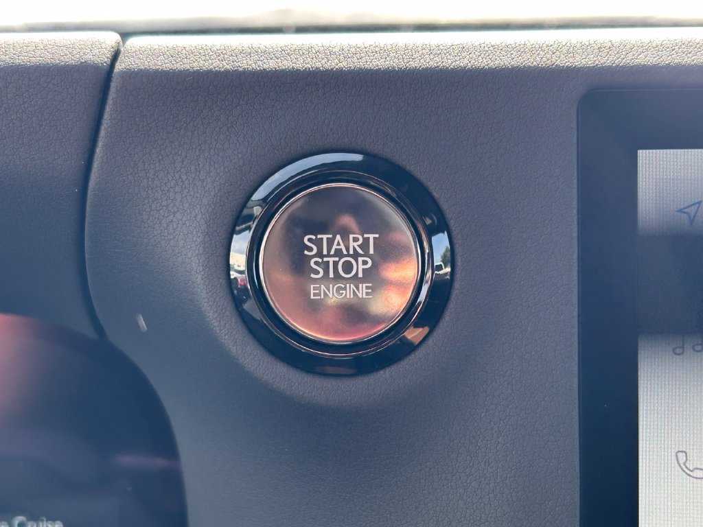 Used 2025 Lexus GX 550 AWD/4WD image 33