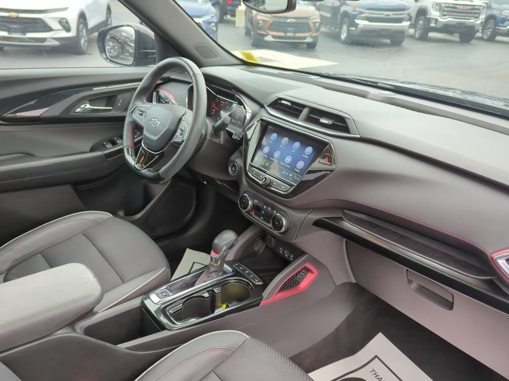 Certified 2023 Chevrolet TrailBlazer RS w/ Sun and Liftgate Package image 17