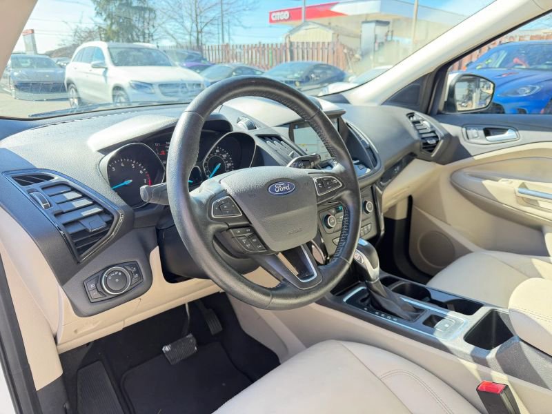 Used 2019 Ford Escape Titanium w/ U9j03 - Titanium Tow Package image 12