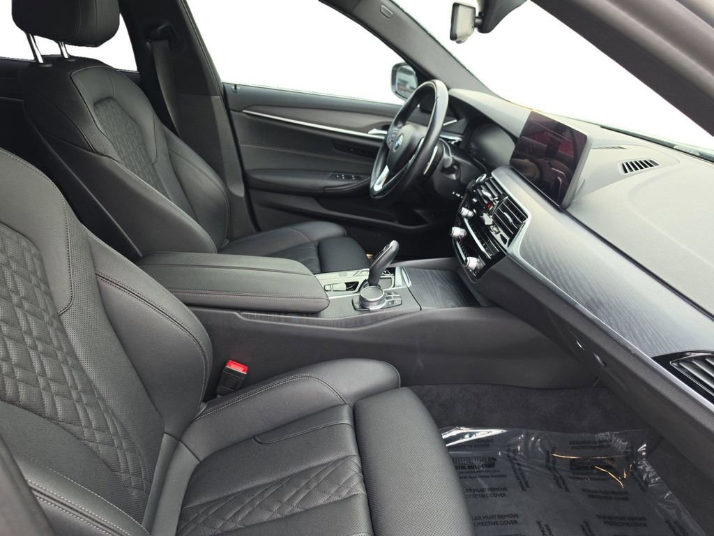 Used 2021 BMW 530i w/ Convenience Package RWD image 15