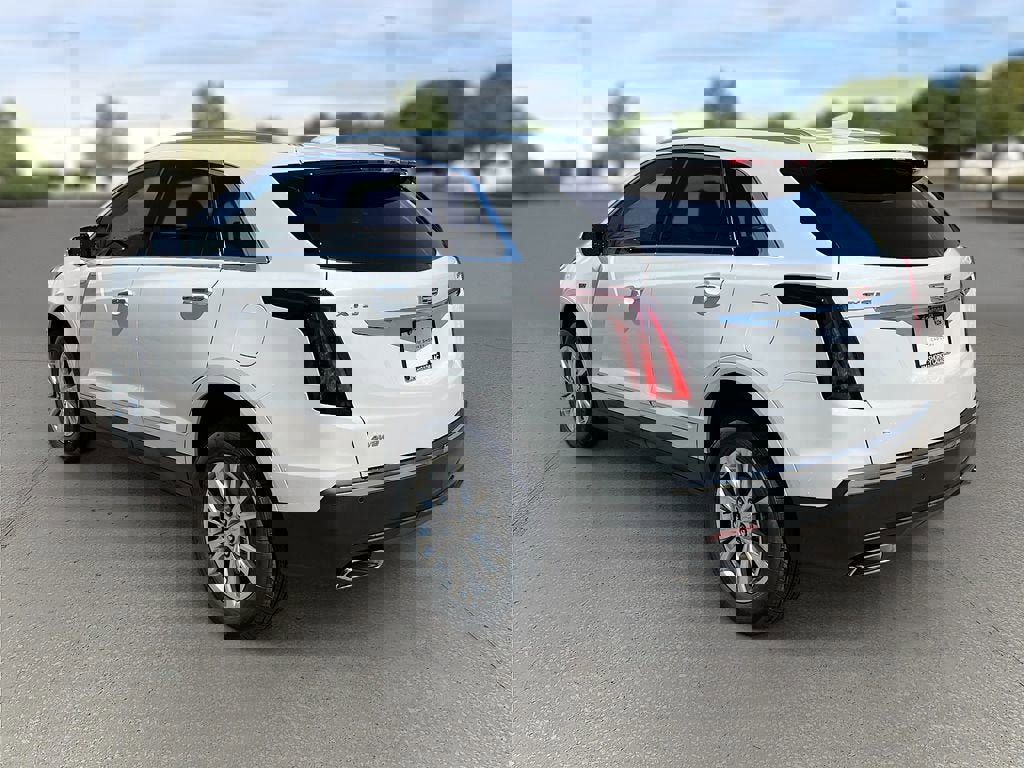 New 2025 Cadillac XT5 Luxury w/ LPO, Floor Liner Package image 5