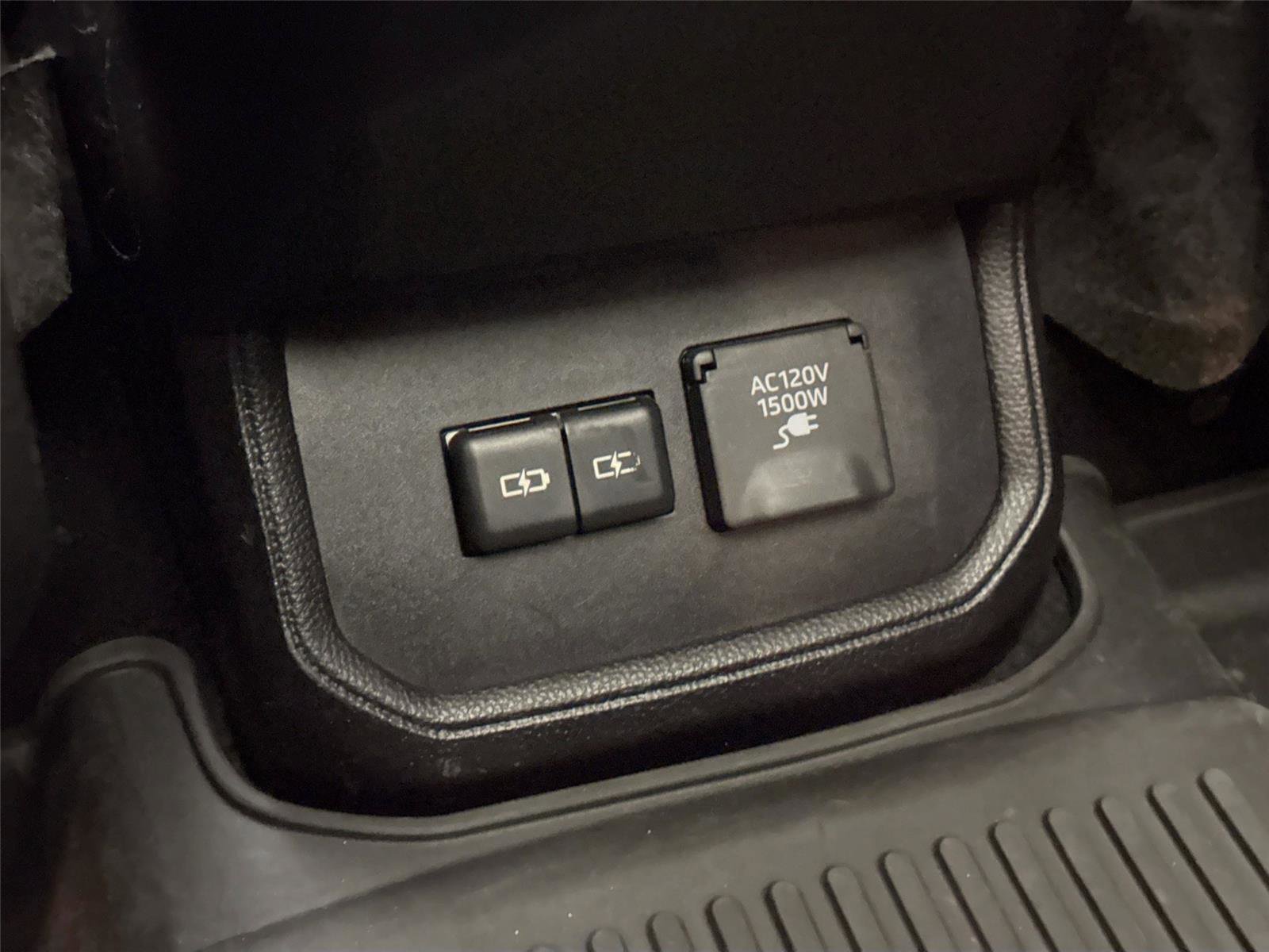 Used 2022 Toyota Highlander Platinum FWD image 40