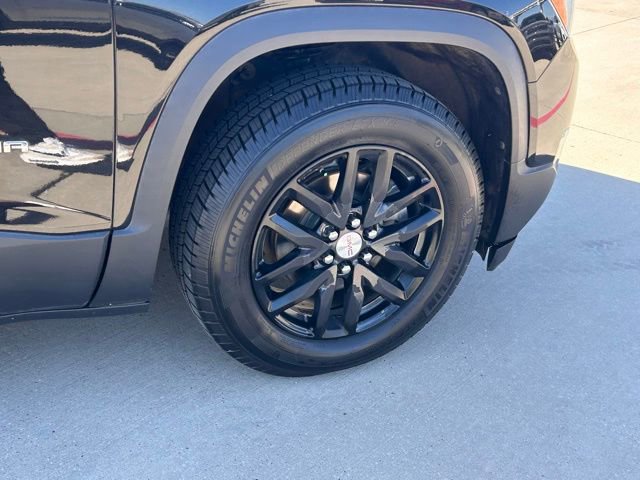 Used 2019 GMC Acadia SLT image 17