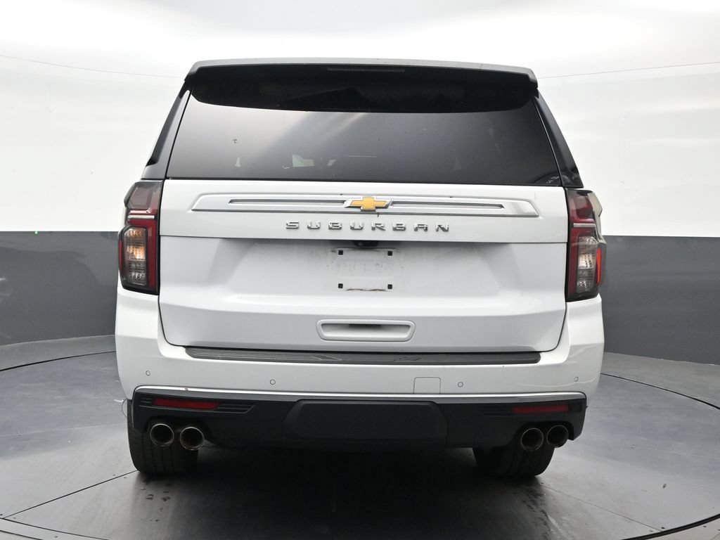 Used 2022 Chevrolet Suburban High Country RWD image 4