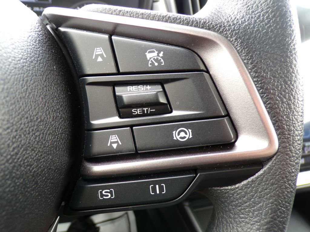 Used 2025 Subaru Impreza 2.0i Sport AWD/4WD image 25