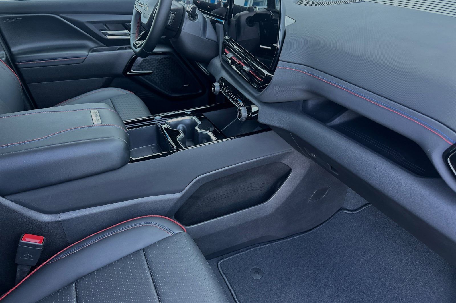 New 2024 Chevrolet Silverado EV RST image 12