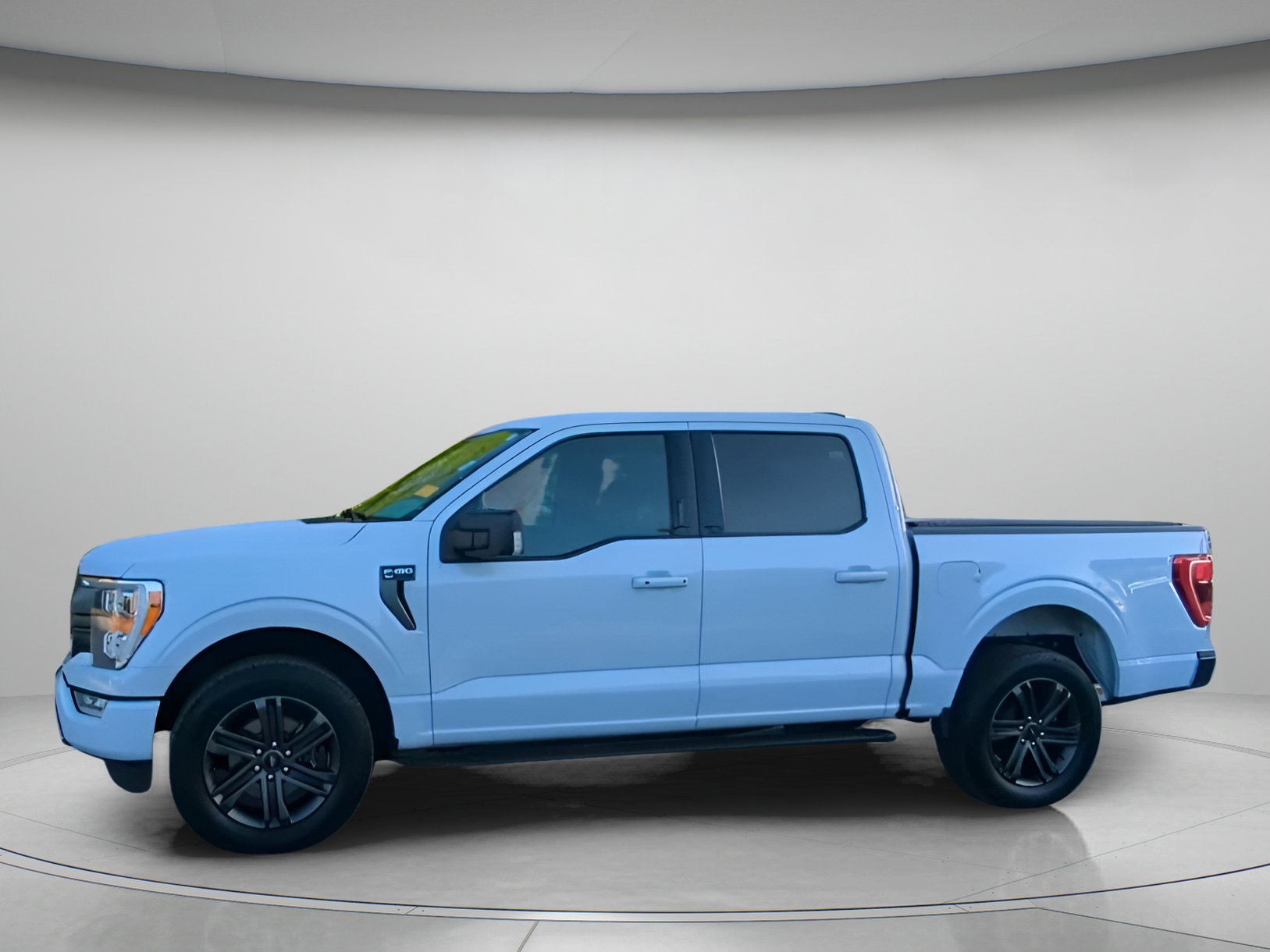 Certified 2022 Ford F150 XLT w/ Equipment Group 302A High image 15