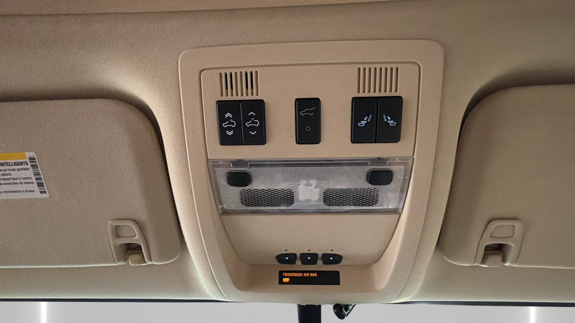 Used 2007 Cadillac Escalade AWD w/ Climate Package image 22