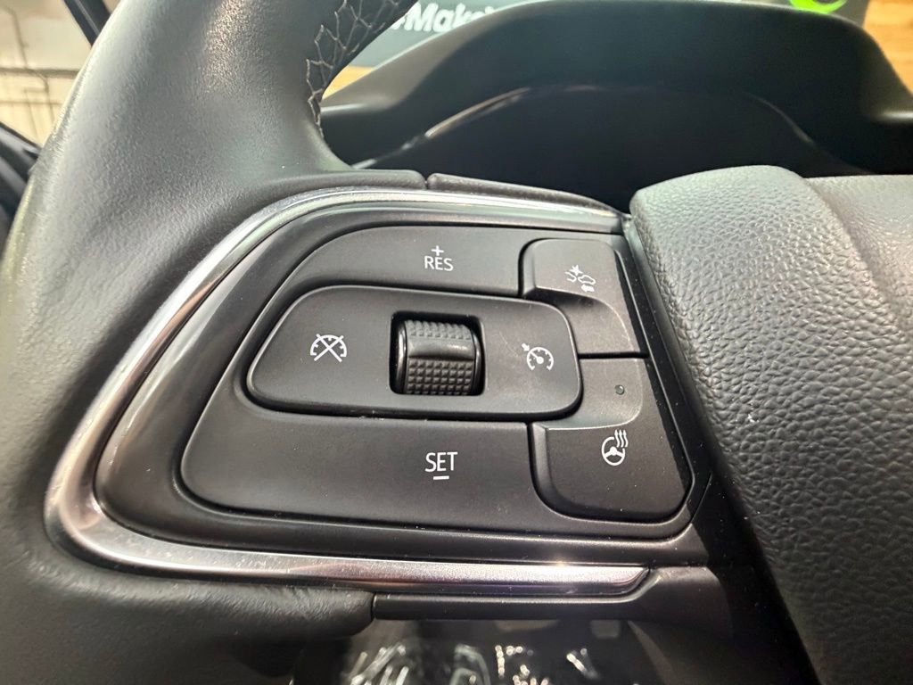 Used 2023 Buick Envision Avenir image 22