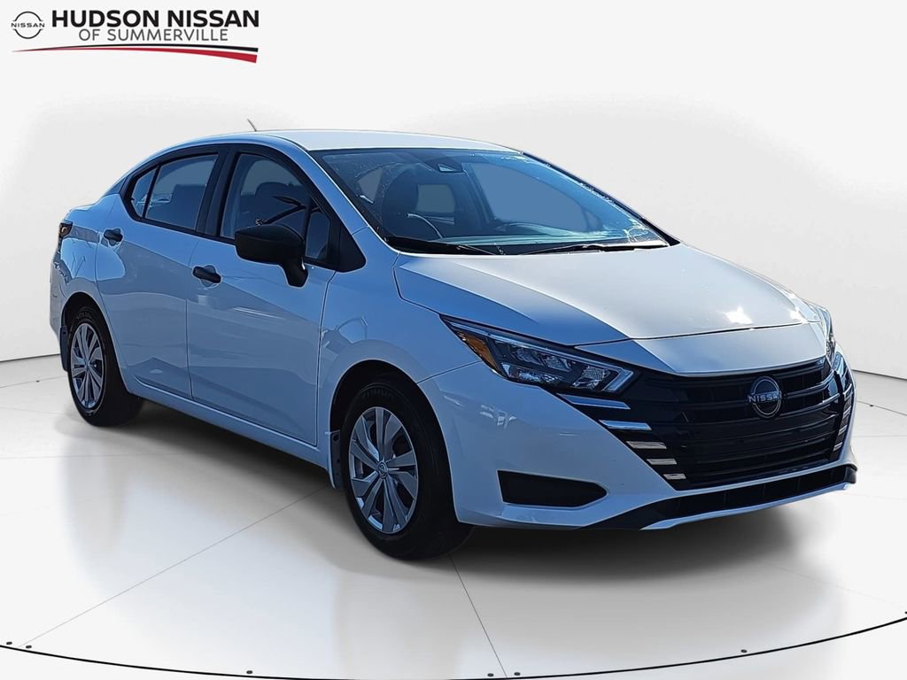Used 2025 Nissan Versa S w/ Trunk Package image 1