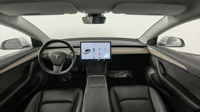 Used 2021 Tesla Model 3 Standard Range Plus image 23