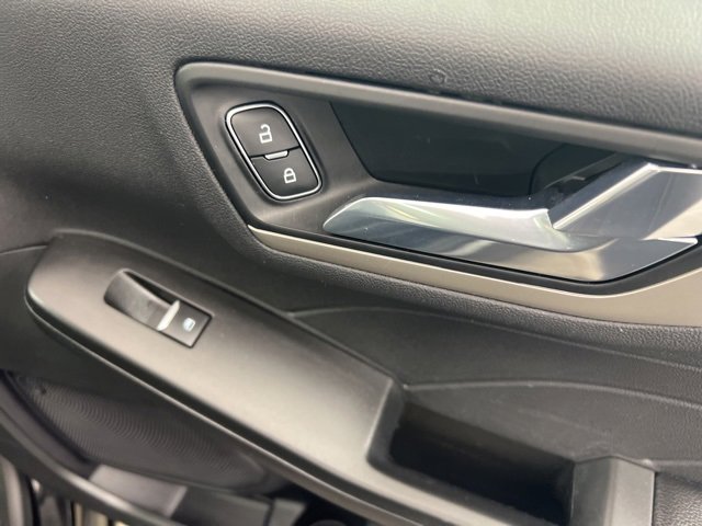 Used 2022 Ford Escape SEL image 24