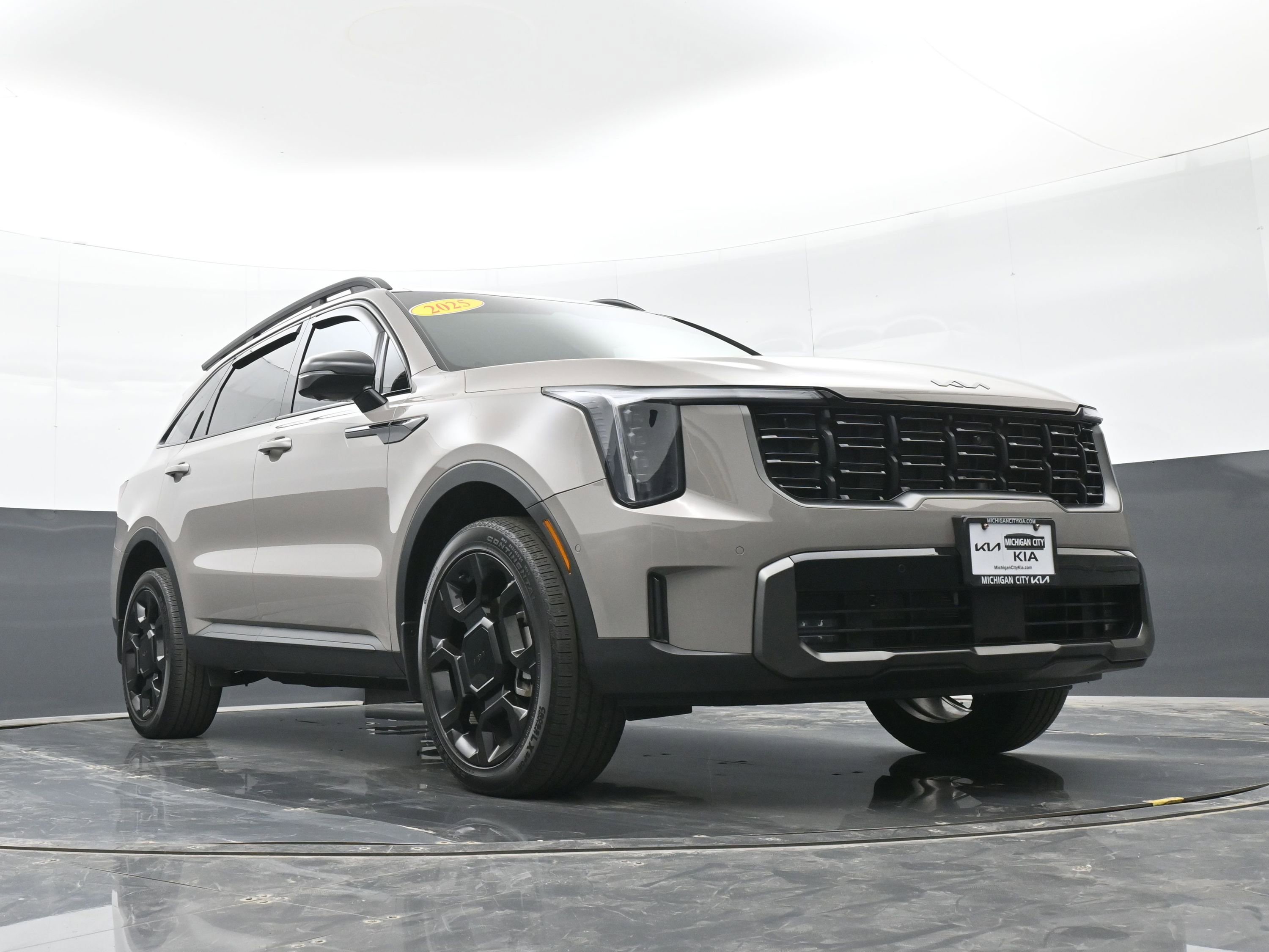 Used 2025 Kia Sorento SX image 37