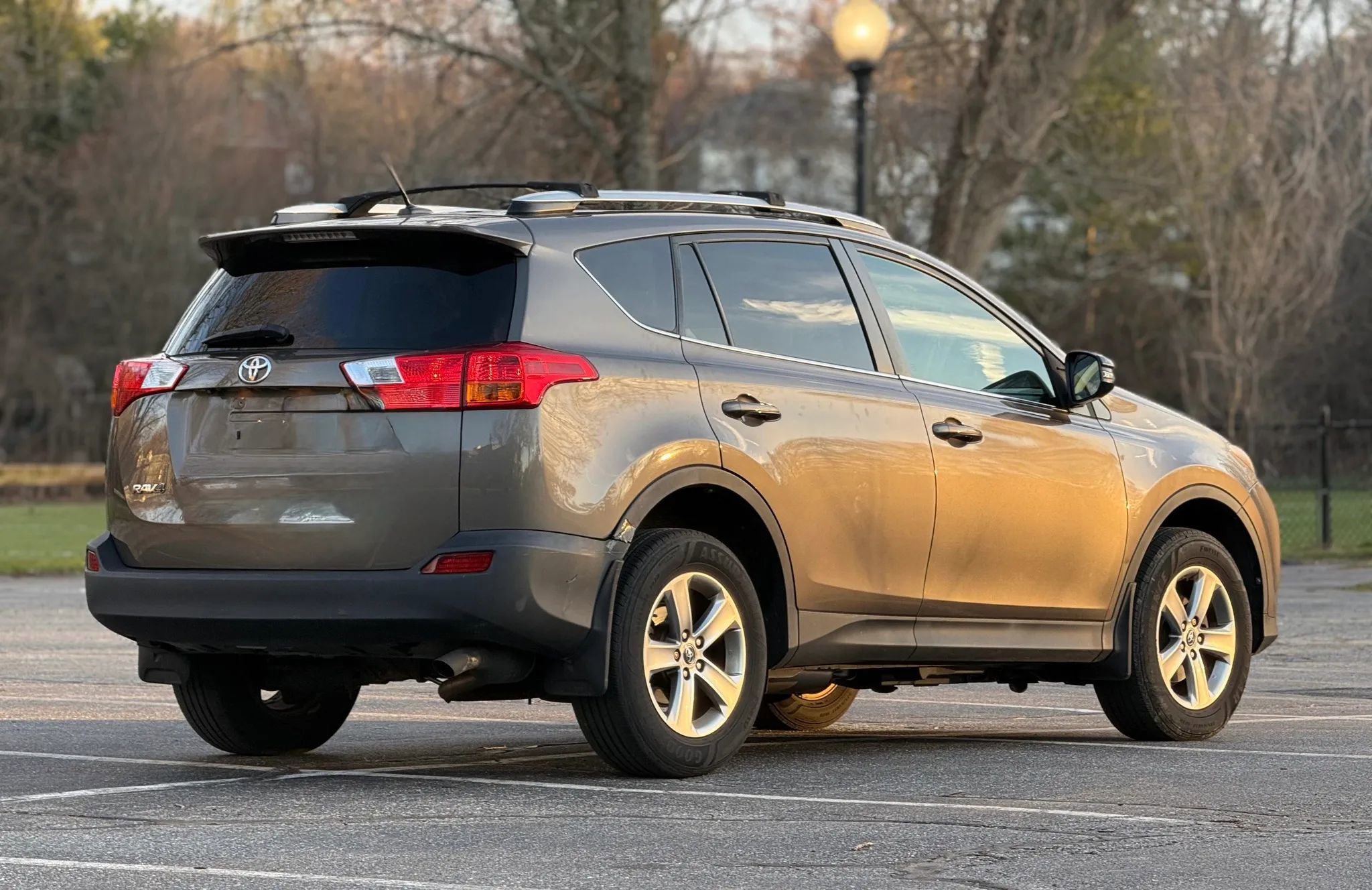 Used 2015 Toyota RAV4 XLE image 14