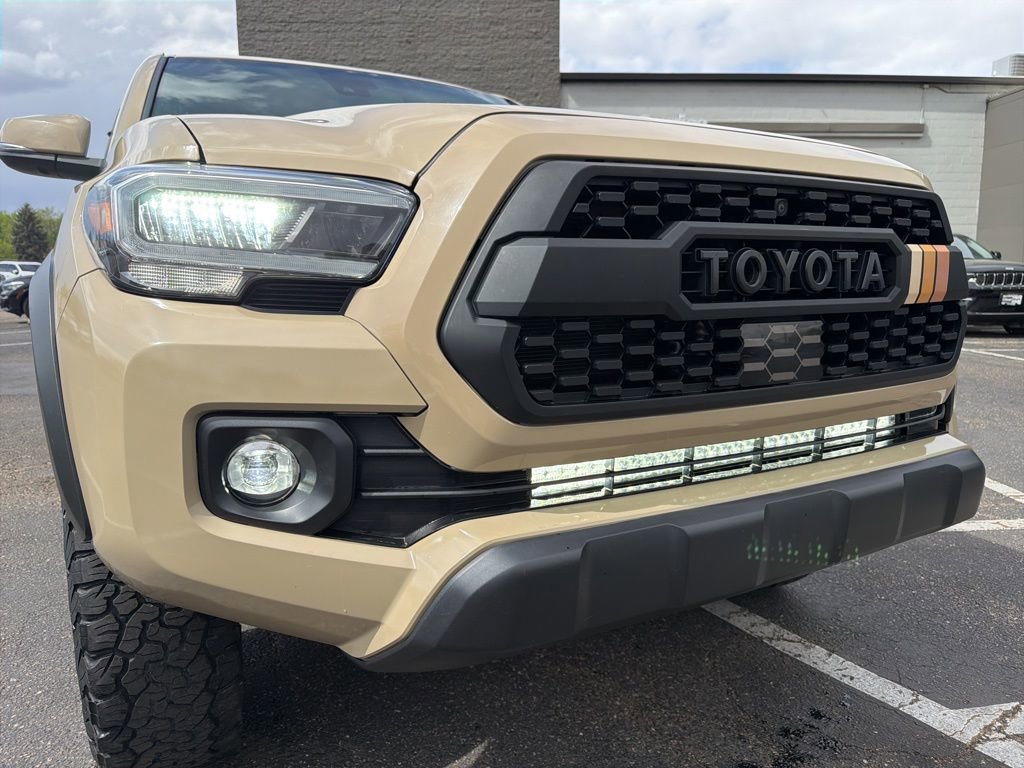 Used 2020 Toyota Tacoma TRD Off-Road w/ TRD Premium Off Road Package AWD/4WD image 12